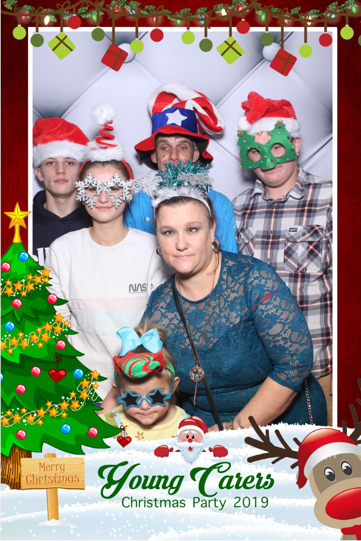 Young Carers Christmas Party   | View more photos from the event at gallery.magicimages.uk/u/MagicImages/Young-Carers-Christmas-Party